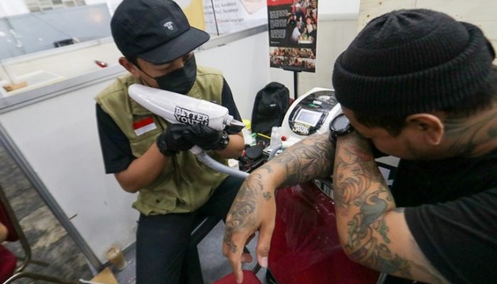 Di Jatim Halal Fest 2023 Setor Hafalan Ayat, Gratis Hapus Tato