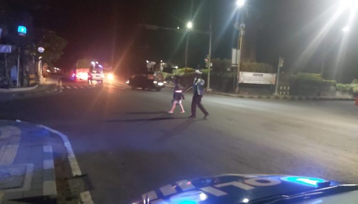 Patroli Rahayu (Cahaya Biru) Sat Lantas Polres Jembrana Sasar Jalur Rawan Gangguan dan Laka Lantas
