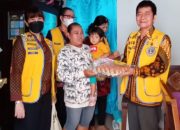 Lions Club Surabaya Sejahtera Bagikan Paket Kesehatan Kepada Balita Stunting Di Kecamatan Gubeng