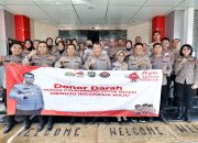 Sambut HUT Humas Polri Ke-72, Bidhumas Polda Jatim Gelar Baksos Donor Darah di PMI Surabaya