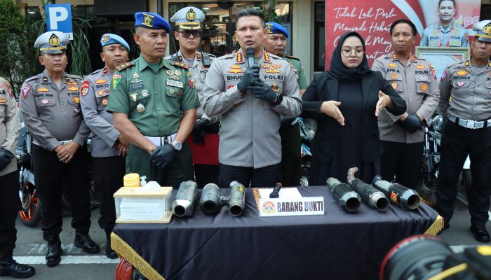 Cipta Kondisi Polisi Bersama TNI Amankan Ratusan Ranmor Diduga Untuk Bali di Kota Malang