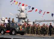 Hari Ulang Tahun Ke-78 TNI, Wadan Kodiklatal Ikuti Upacara dan Defile di Dermaga Koarmada II