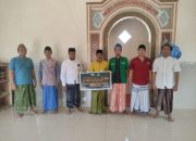 Pengurus Ranting Ansor Pancor Santuni Anak Yatim dan Pasang Papan Nama Mushollah Se-Desa Pancor