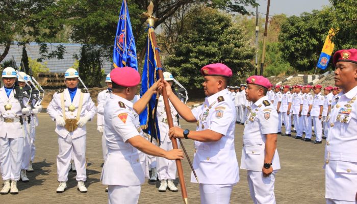 Komandan Sepaif dan Komandan Sebaif Kodikmar Kodiklatal Berganti Kepemimpinan