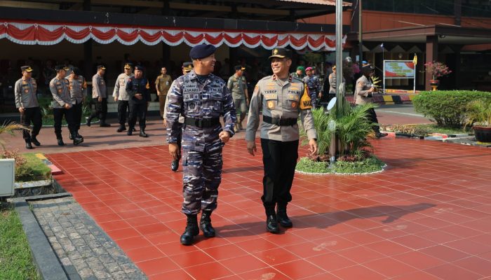 Wakapolda Jatim Didampingi Dirdik Kodik Latal Buka Diklat Integrasi Kebangsaan TNI-Polri 2023