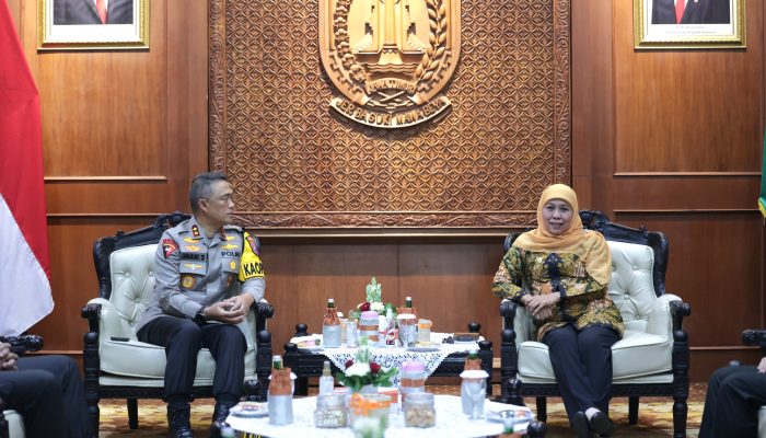 Kunjungi Gubernur Jawa Timur, Kapolda Jatim Siap Bersinergi Dukung Program Pemprov