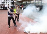 Inovatif Padamkan Karhutla pada Ketinggian Pakai Alat Damkar Mini Pakai Motor