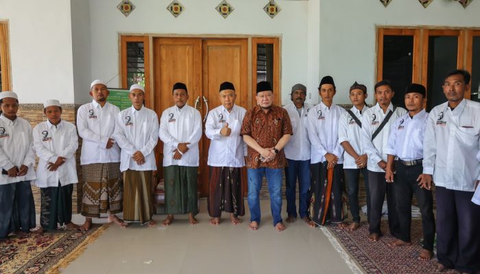 Kunjungi Ponpes di Pasuruan, LaNyalla Didoakan Kiai Sukses Perjuangkan Kembali ke UUD 1945 Naskah Asli