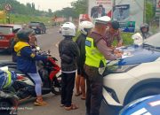 Tertibkan Pengendara Polres Bangkalan Lakukan Tilang Manual