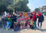 Peringati Hari Ibu, Komunitas Milenial Enterpreneur, Selenggarakan Jumat Berkah.