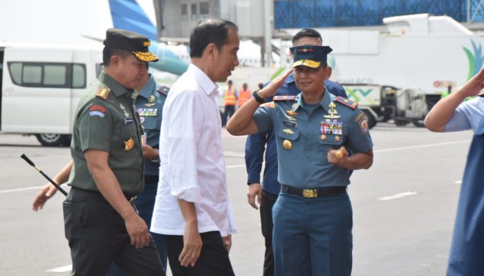 Danlantamal V Sambut Kedatangan Presiden RI Dan Panglima TNI