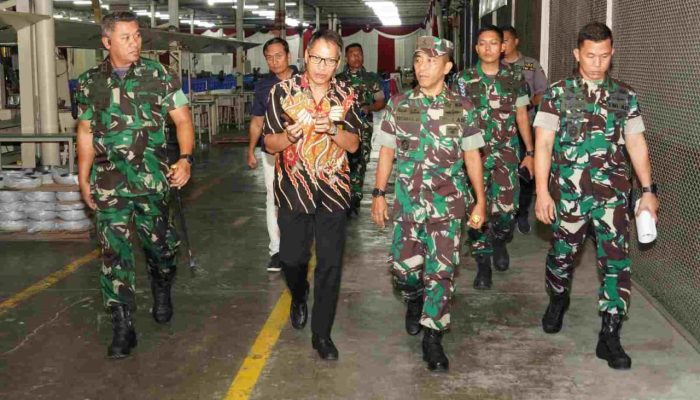 Kunjungan Kerja Presiden RI di Wilayah Korem 084/BJ, Berjalan Aman dan Lancar