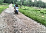 Akses Jalan 3 Desa, Giring, Gedding Dan Batuputih Laok Rusak Parah, Dinas PUTR Kemana ???