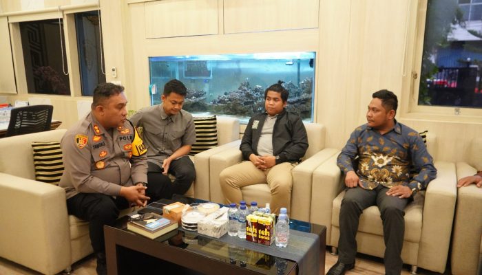 Perkuat Sinergitas Wujudkan Pemilu Damai, Bawaslu Kota Surabaya Kunjungi Polres Pelabuhan Tanjungperak