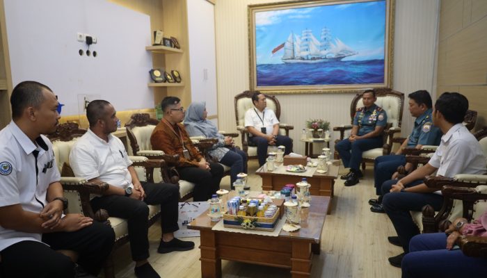 Jalin Sinergitas, Danlantamal V Terima Kunjungan Kerja Beberapa Instansi