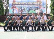Tingkatkan Sinergitas dan Soliditas TNI-Polri, Kapolres Mojokerto Kota Silaturahmi ke Kodim 0815
