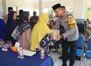 Gelar Jum’at Curhat Polres Pasuruan Salurkan Bantuan Sosial untuk Warga Lemahbang