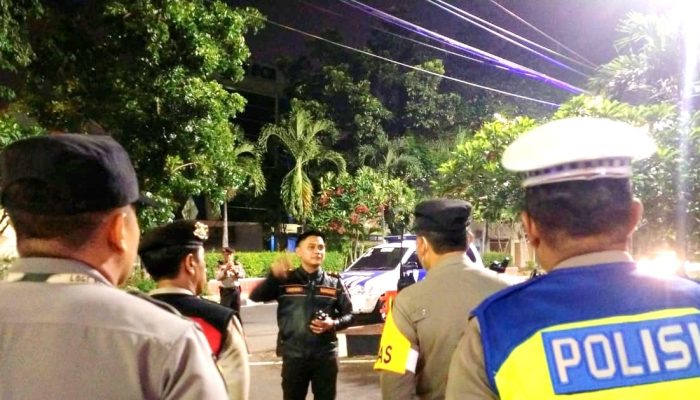 Polsek Simokerto Amankan 6 Remaja Mabuk di Kampung Seng