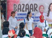 Tiga Caleg Srikandi Partai Perindo Gelar Bazar Sembako Murah di Pasar Pecindilan Surabaya