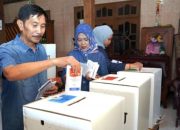 Wakil Bupati Sragen, Mencoblos di TPS 01 Ngembatpadas Gemolong.