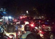 Jalur Banjaran-Bandung Lumpuh Akibat Banjir Dayeuhkolot