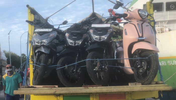 Breaking News : Diduga Bodong, 24 Unit Kendaraan Dikandangkan ke Polda Jatim