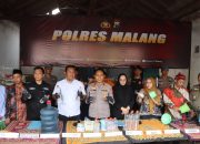 Polisi Bongkar Pabrik Miras Rumahan di Malang, Sekali Produksi Bisa Capai 250 liter Arak