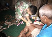 Sigap Dalam Bantu Kemanusiaan, Personel kesehatan Satgas Yonif 122/TS Berikan Bantuan Kesehatan Kepada Warga Yang Sakit