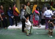 Liburan sekolah khitan? Siapa takut