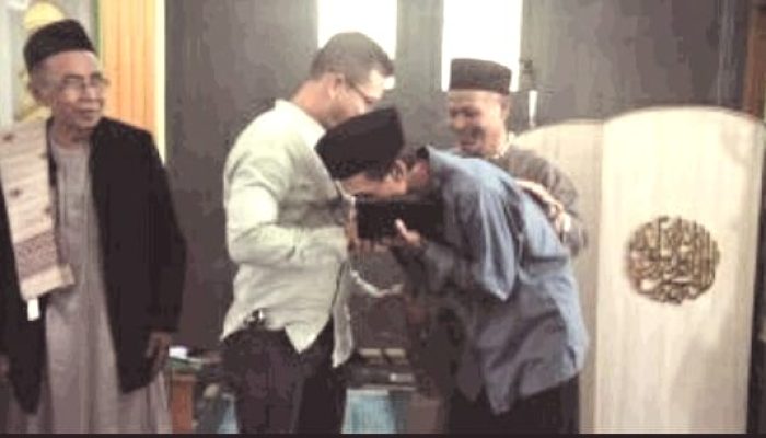 Jumling Bupati Bandung: Tunjukan Hadirnya Umaroh Ditengah Warga Masyarakatnya