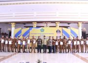 242 Kades Terima SK Perpanjangan Masa Jabatan, Plt Bupati Subandi Ajak Kolaborasi dan Sinergi Wujudkan Desa Mandiri