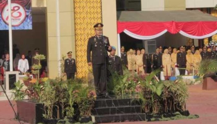 Menjadi Inspektur Upacara HUT Bhayangkara ke 78 Kapolres Sumenep AKBP Henri Noveri Santoso,S.H,S.I.K,M.M.