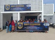 Sinergitas TNI – Polri, Polres Ngawi Beri Tumpeng dan Kue Ulang Tahun ke Yon Armed 12 Kostrad
