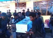 Wujud kepedulian satgas pamtas RI PNG Yonif 122 / TS Bantu Pemakaman Warga di Desa Binaan
