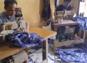 Jelang Tahun Ajaran Baru Penyedia Jasa Jahit di Kab. Bandung Mulai Kebanjiran Orderan