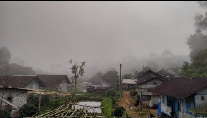Fenomena Suhu Dingin Bandung Sekitarnya Tembus Dibawah 20 Derajat Celsius