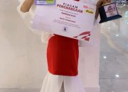 RAMIZAH ALYA JUARA 1 FASHION SHOW BERTEMA MERAH PUTIH