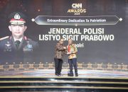 Kapolri Raih Penghargaan Extraordinary Dedication of Patriotisme
