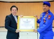 Ditpolairud Polda Jatim Raih Penghargaan “Presisi Award” dari Lemkapi