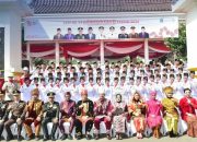 Pengibaran Bendera Merah Putih Peringatan HUT Ke-79 RI di Lamongan Berjalan Sukses