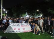 Mengawal Putusan MK di Surabaya: 3 Ribu Mahasiswa Geruduk DPRD Jatim Sebelum Salat Jumat!