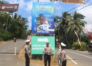 Cegah Kecelakaan Lalu Lintas, Polisi Pasang Baliho Peringatan di Jalur Wisata Trenggalek
