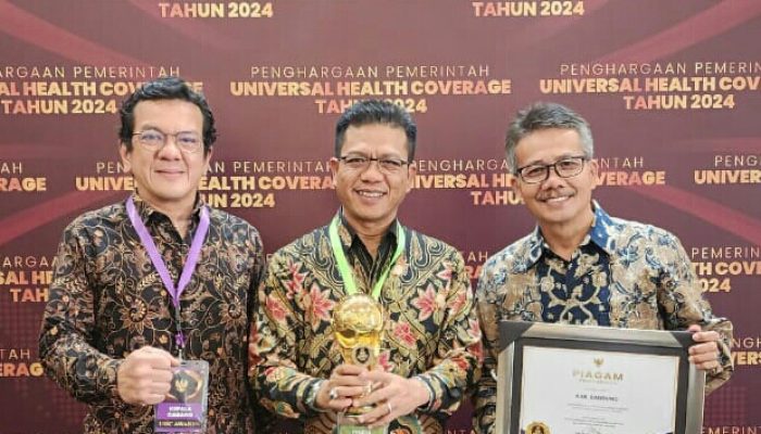 Untuk Kesekian Kalinya Bupati Kabupaten Bandung Raih Penghargaan