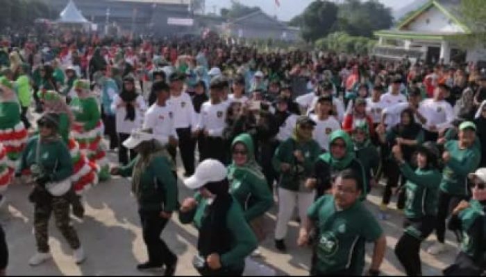 Bupati Bandung Launching Senam ‘Kabupaten Bandung Bedas’