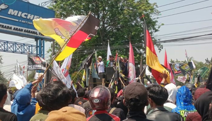 Koalisi Organisasi Bekasi (KOB) Geruduk PT Multisrada Arah Sarana TBK, Tuntut Perusahaan Gunakan SDM Lokal