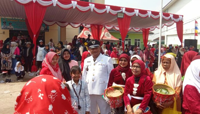 Pemerintahan Desa Cipayung Rayakan HUT RI ke-79 dan Hari Jadi Kabupaten Bekasi ke-74 Diisi Dengan Karnaval dan Perlombaan Rakyat