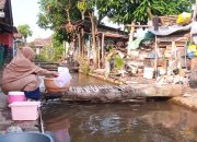 Warga Kampung Tambakan Manfaatkan Air Irigasi Untuk Kebutuhan Sehari-Hari