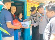 Melalui Aplikasi Matur Pak Kapolres, Warga Desa Pelem Terima Bantuan Sosial Polres Bojonegoro