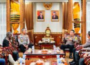 Kapolri Temui Negosiator Pembebasan Pilot Susi Air, Apresiasi Kedepankan Soft Approach