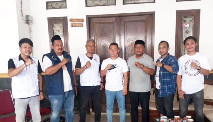 Komunitas Pemuda Desa dan TEBAS Bersatu Menangkan BN Holik dan H. Faisal di Pilkada Kabupaten Bekasi 2024